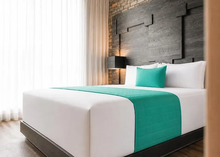 Hotel Punto Mx 4*